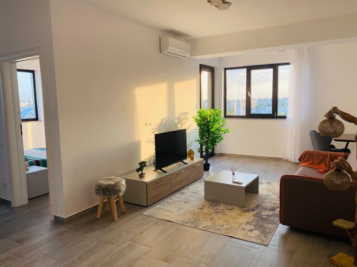 Soho Apartment - City View With Rooftop Garden Bukares Bagian luar foto