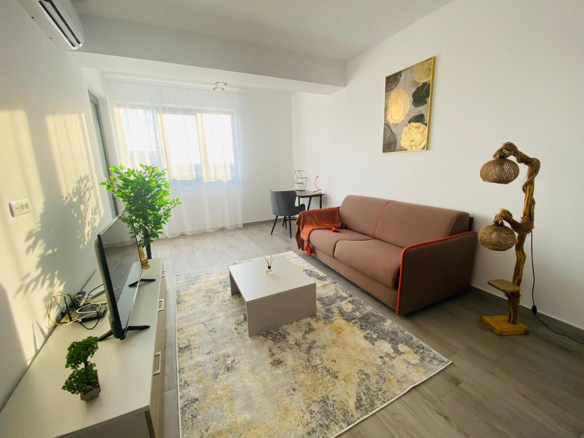 Soho Apartment - City View With Rooftop Garden Bukares Bagian luar foto