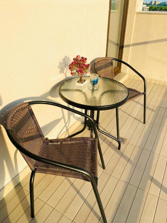 Soho Apartment - City View With Rooftop Garden Bukares Bagian luar foto