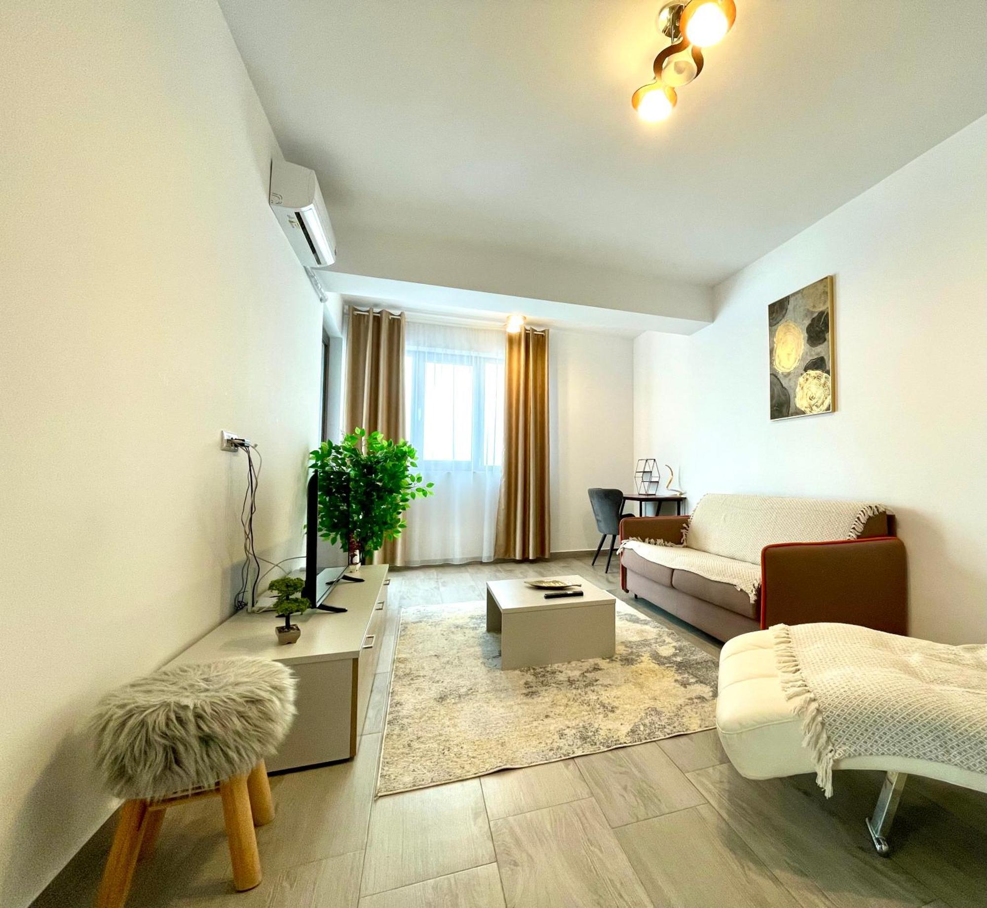 Soho Apartment - City View With Rooftop Garden Bukares Bagian luar foto